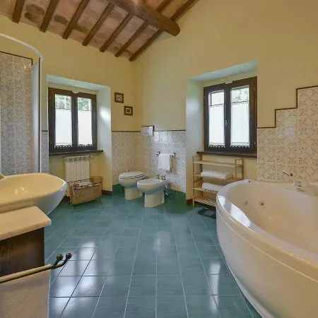 Localita Campocuiano Sleeps 6 Pool Wifi Esanatoglia
