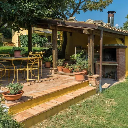 Localita Campocuiano Sleeps 6 Pool Wifi