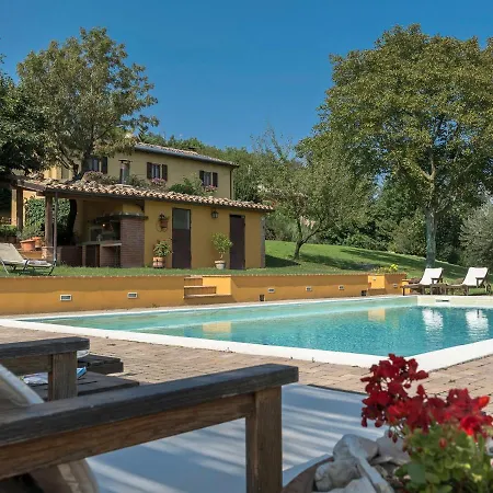 Villa Localita Campocuiano Sleeps 6 Pool Wifi